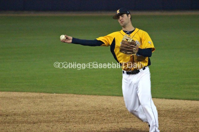Sawyer Polen throws to first.