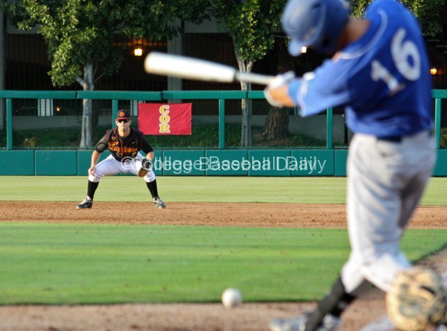 Matt Foat prepares for Brandon Trinkwon's groundball.