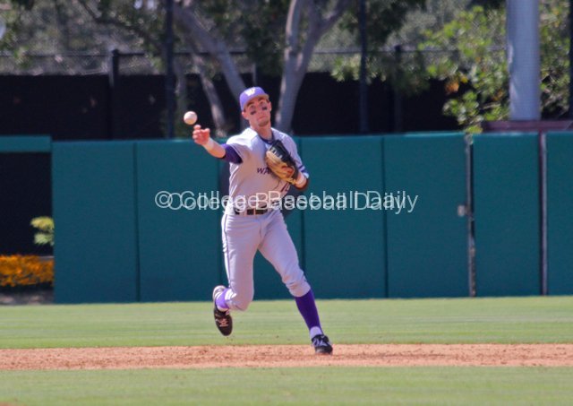 Erik Forgione makes a play at SS.